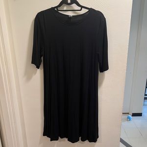 BLACK T-SHIRT DRESS
